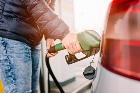 ULTIMA ORĂ // Noi scumpiri. Cât vor costa în weekend carburanții